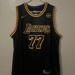 Lakers Jersey Luka Size XL