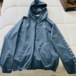 Woman’s under armor windbreaker