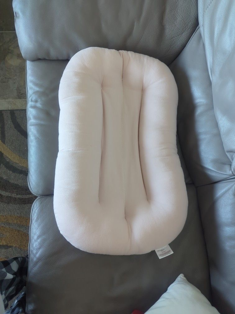 Snuggle Me Baby Lounger