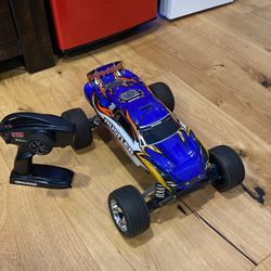 Traxxas Rustler