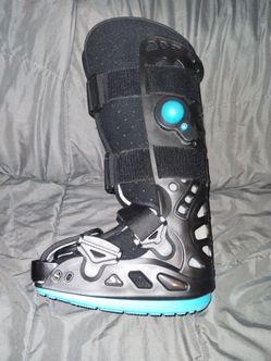 Walker boot