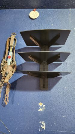 3 shelf tier for wall