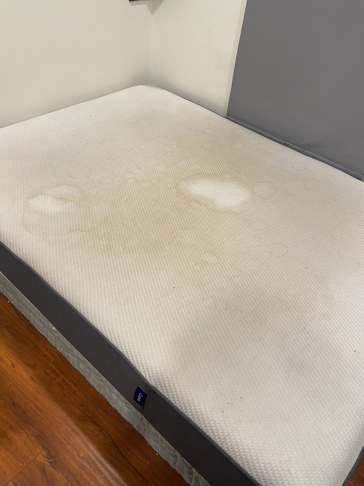 Queen Size mattress (Casper)