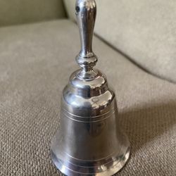 1983 Williamsburg VA Polished Pewter Bell By Shirley Pewter