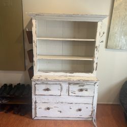 Shabby Chic Hutch