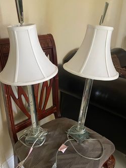 2 table lamps