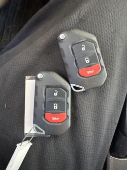 2 Jeep Wrangler Keys 