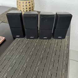 BOSE 4 Duble Cube Speakers 