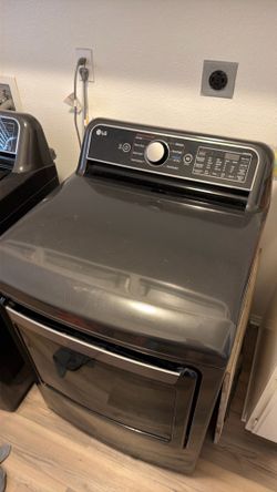 LG Gas Dryer Extra Large Capacity WiFi Enabled
