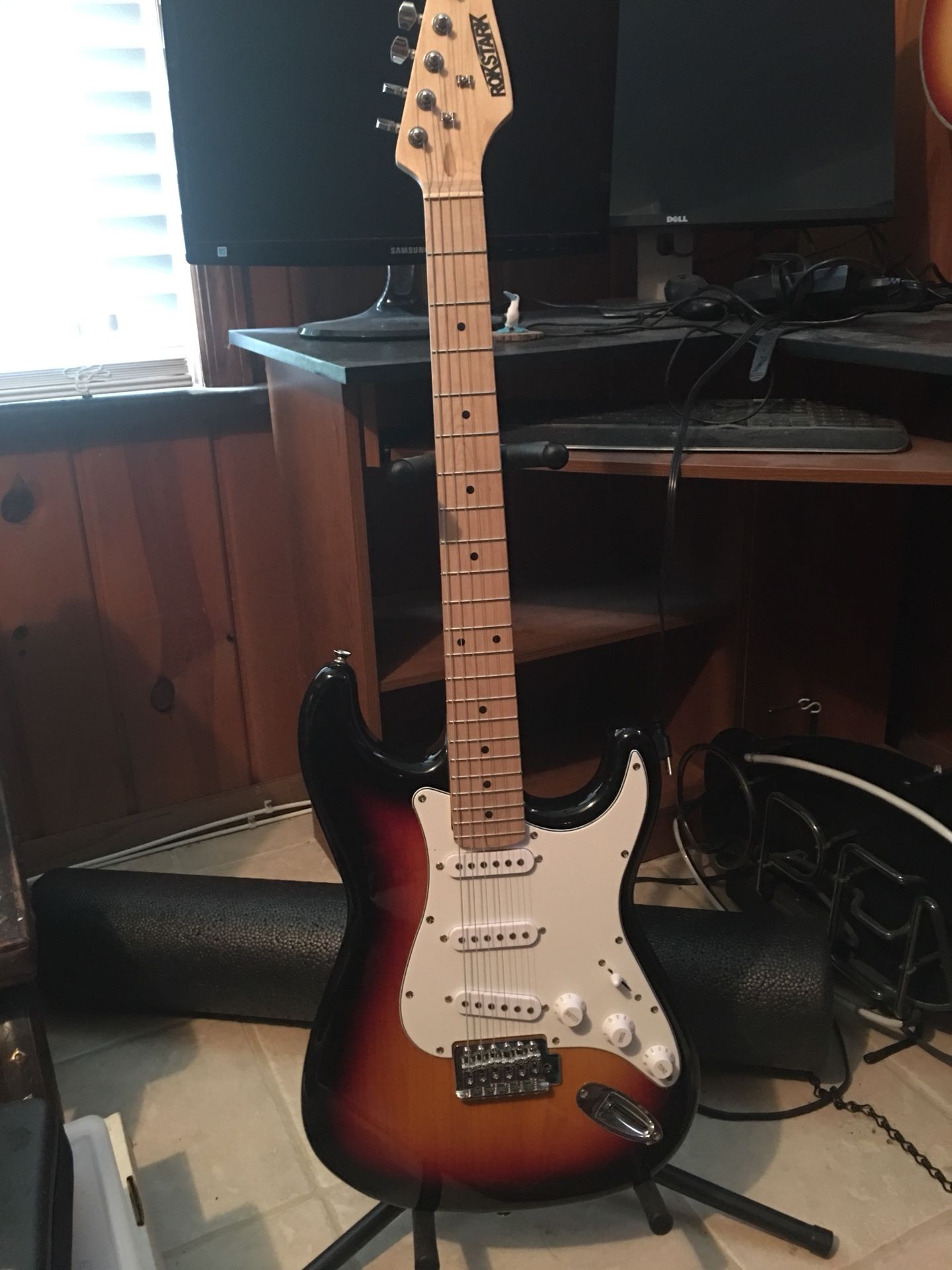 Rokstark Guitar