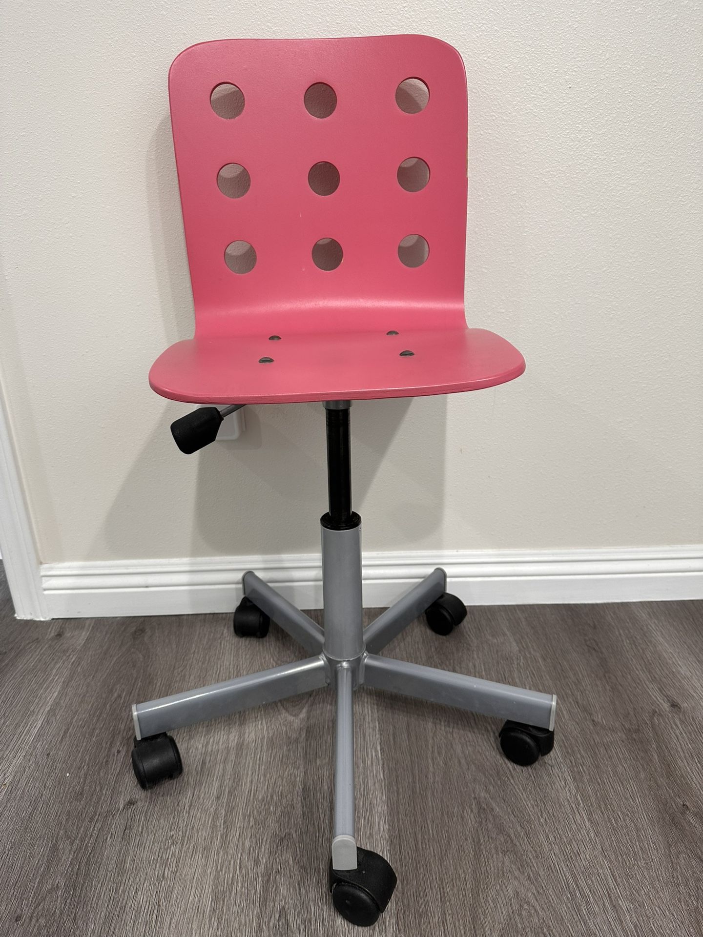 IKEA JULES Swivel Kids Child’s Desk Chair -Pink (Used)
