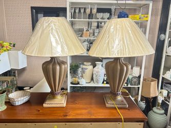 Set of 2 lamps