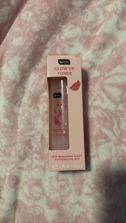 Glow up toner with watermelon extract and hyaluronic acid