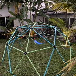 Large Climbing Dome With A Swing