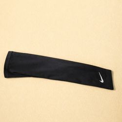 Nike youth arm sleeve for sports