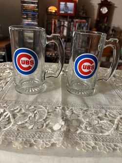 Pair of CHICAGO CUBS GLASS MUGS