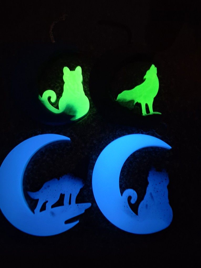Glow In The Dark Wall Hangings