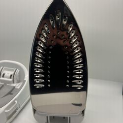 Panasonic NI-L70SR Cordless Iron Steam w/ Dock & Carrying Case