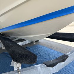 Boat  Fiberglass Refinish 