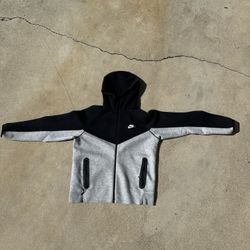 Nike Tech 