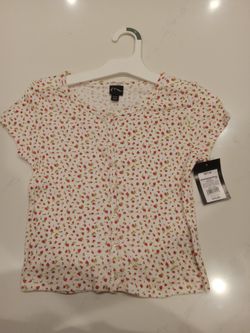 New Girls  Blouse  Size M (7/8) 