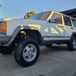 1990 Jeep Cherokee