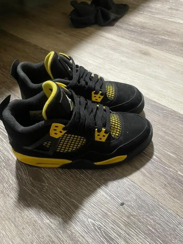 Jordan 4
