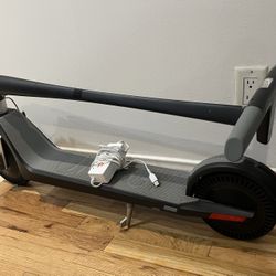Unagi Scooter - model 1 - Matte Black - $990 Retail 