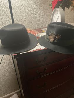 2 Hats