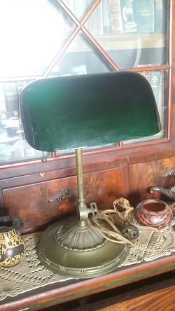 Antique Emeralite Bankers Lamp