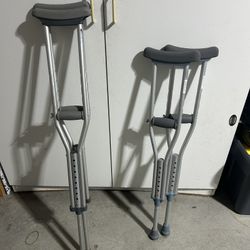 Kids Crutches 