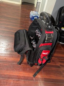 Brand new Milwaukee tool tote / backpack