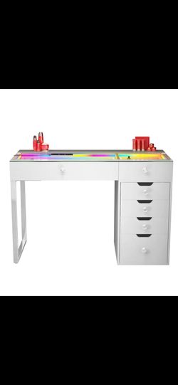 RGB Vanity Desk - 6 Storage Drawers

•Brand new out of box