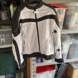 XLT Size Built Riding Jacket With Pads And Rain Insert