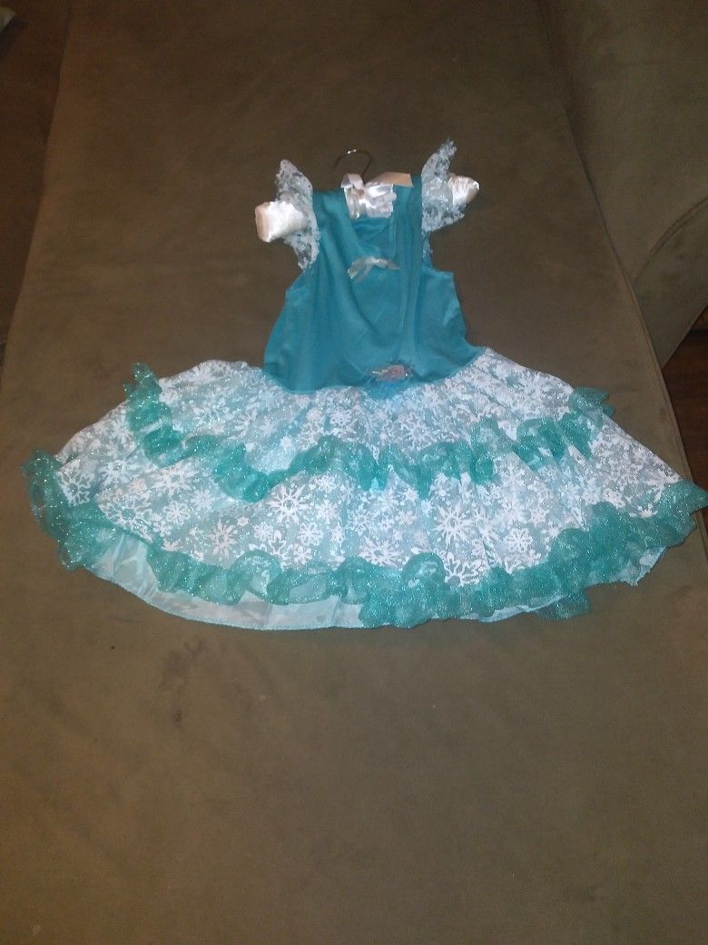 Small 4-6 Sparkly Elsa Dress
