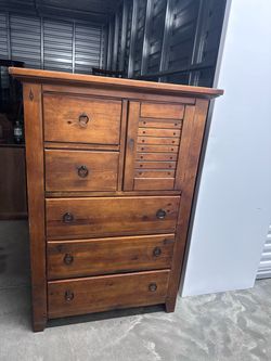 Rustic Brown Wooden 6-Drawer Dresser Chest