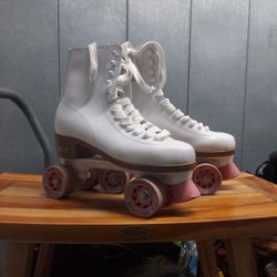Chicago Womens White/Pink Roller Skates
