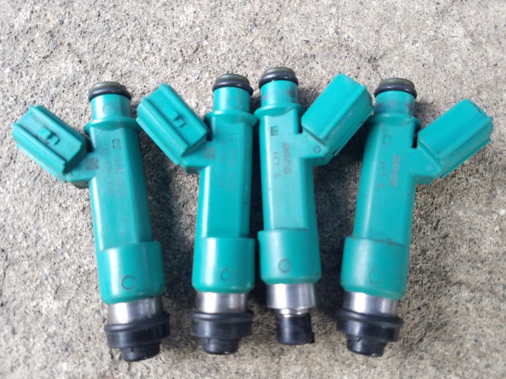 Toyota Denso OEM injector/s