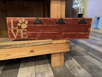 Farmhouse Wooden Pet Picture Display