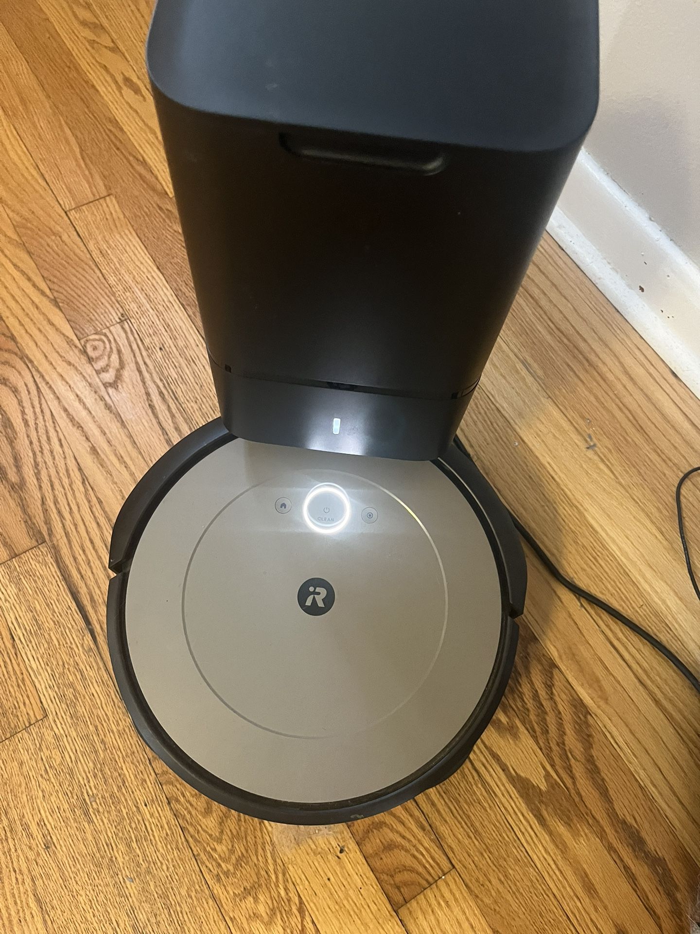 Self Emptying Roomba 