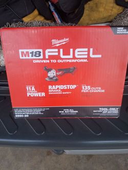 Milwaukee m18 fuel 4 1/2" grinder rapidstop...tool only