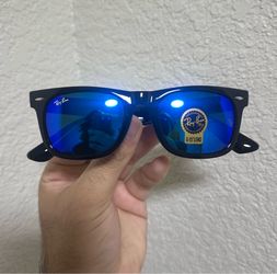 Ray-Ban’s
