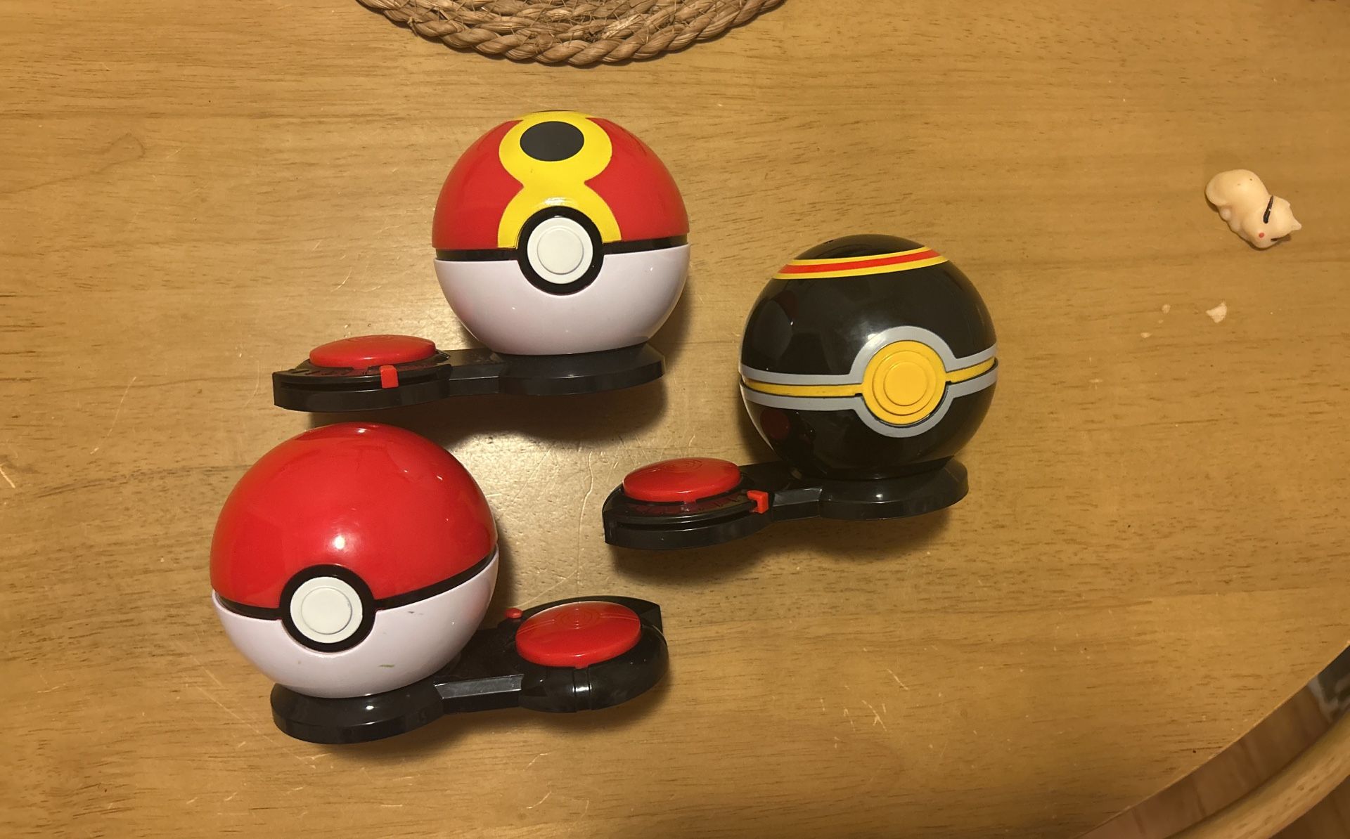 Pokemon Surprise Attack Balls