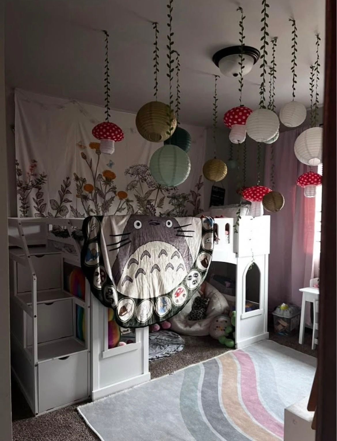 TWIN CASTLE LOFT BED & MATTRESS