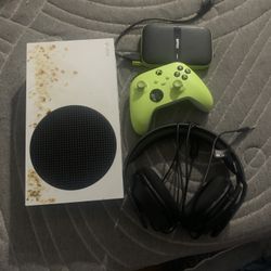 Xbox Series S Bundle