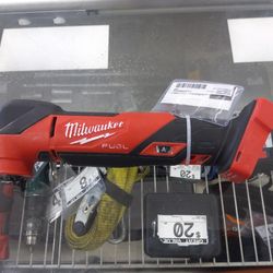 Milwaukee  Multi Tool 