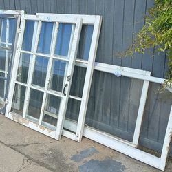 Antique 1930s Wood Windows – Vintage Farmhouse Decor / DIY Lot