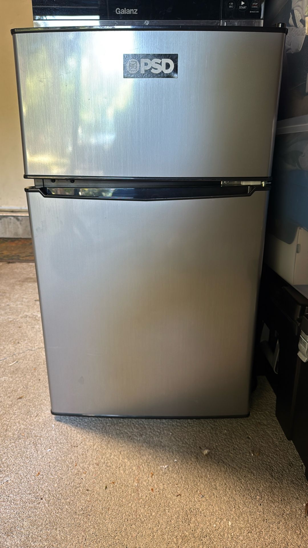 Whirlpool Mini Fridge With Big Freezer