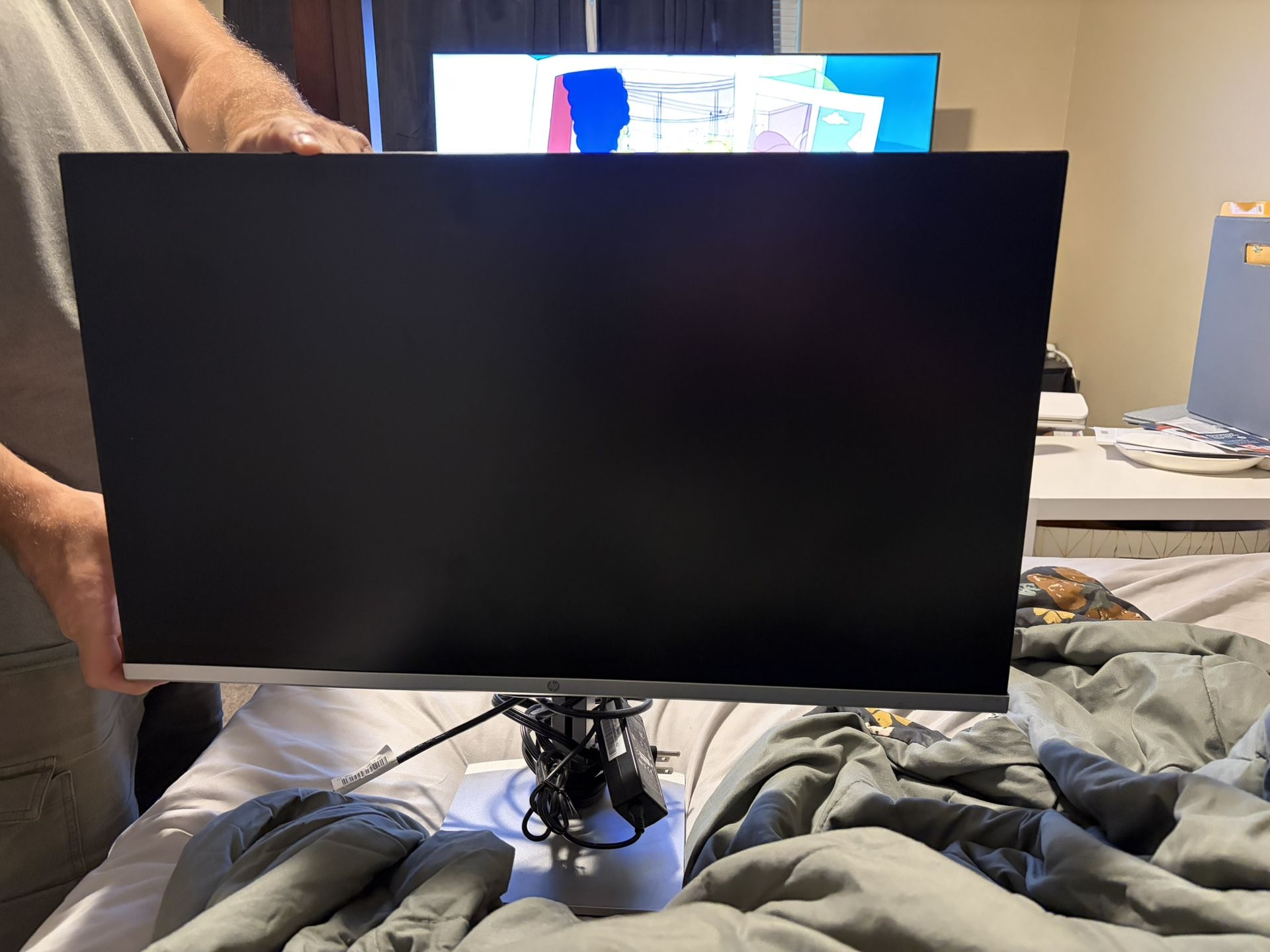 Hp 27 Inch 4k Monitors (2)