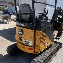 John Deer Compact Excavator (17 D)